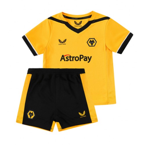 Wolves Hjemmedraktsett Barn 2022-23 Kortermet (+ Korte bukser) Wolves Hjemmedraktsett Barn 2022-23 Kortermet (+ Korte bukser)